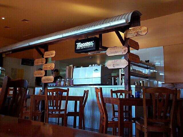 locaton_bogie-hole-cafe-newcastle_counter.jpg
