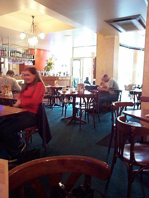 locaton_cafe-cbd-hamilton_interior.jpg