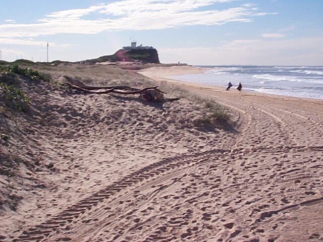 location_newcastle_nobbys-beach-1.jpg