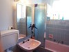 accom_balmoral_bathroom_bathroom.jpg